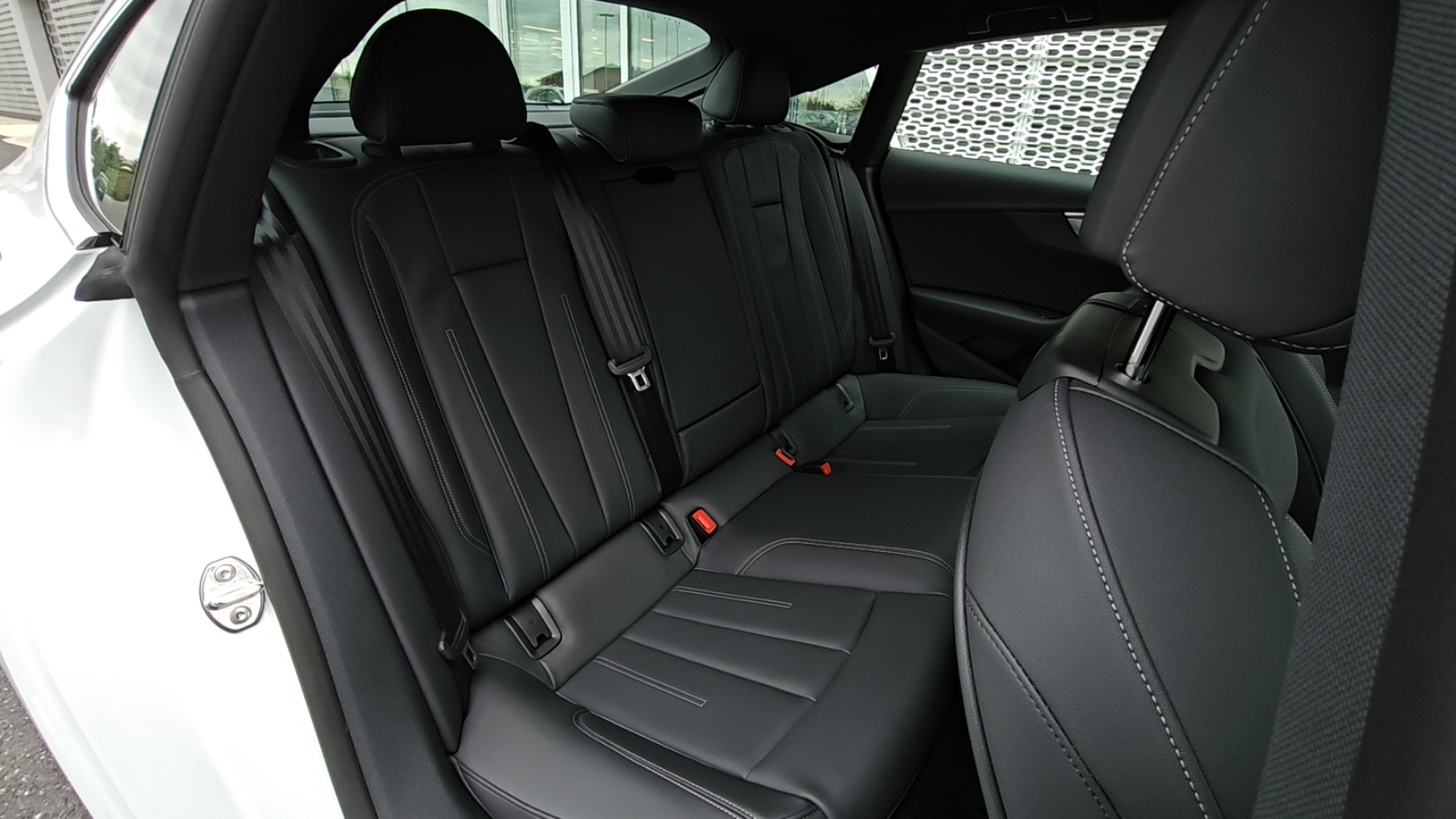 2024 Audi A5 Sportback 45 S line Premium 28