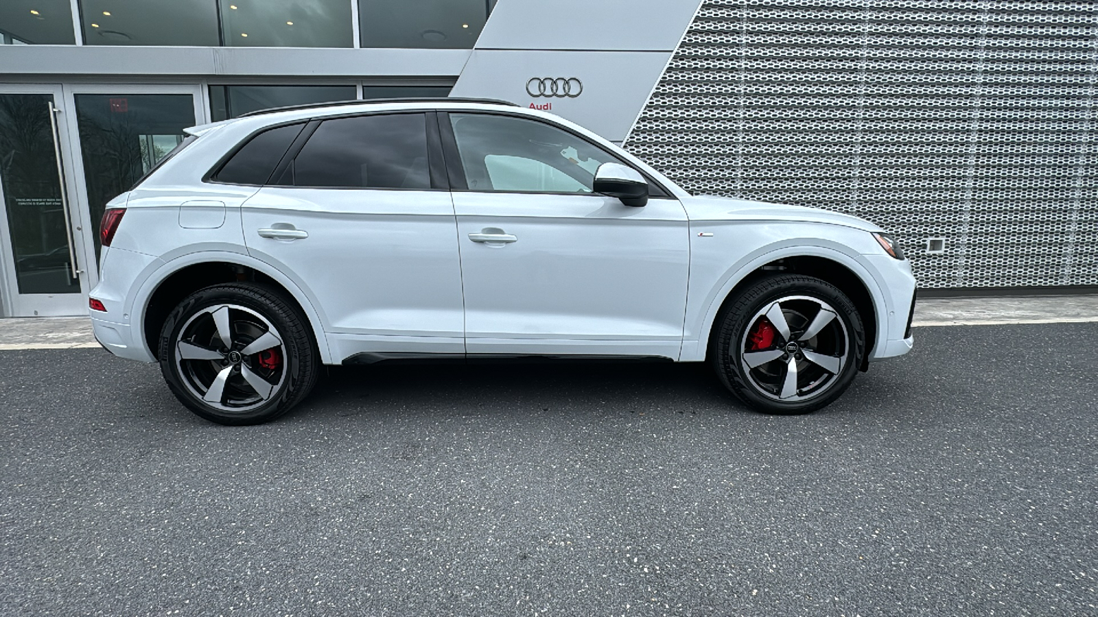 2024 Audi Q5  6