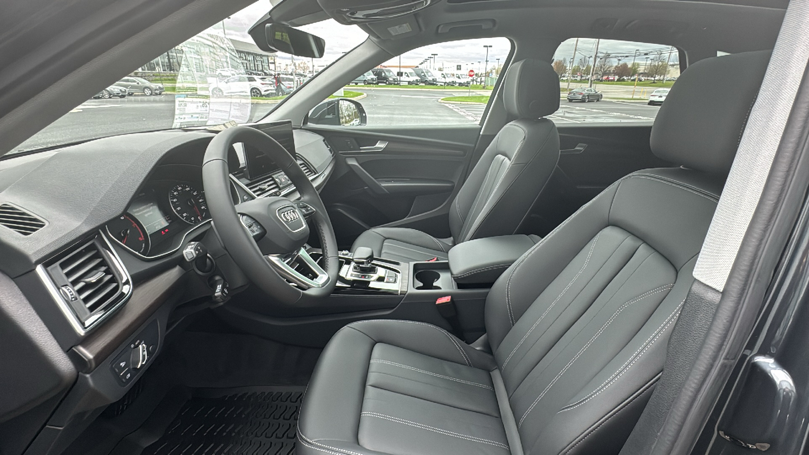2024 Audi Q5 40 Premium 32