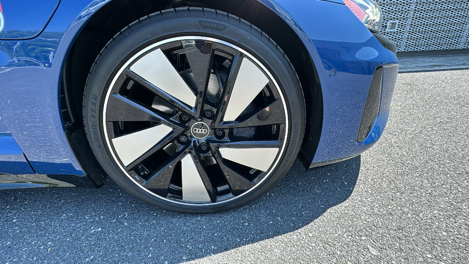 2024 Audi e-tron GT Prestige 4