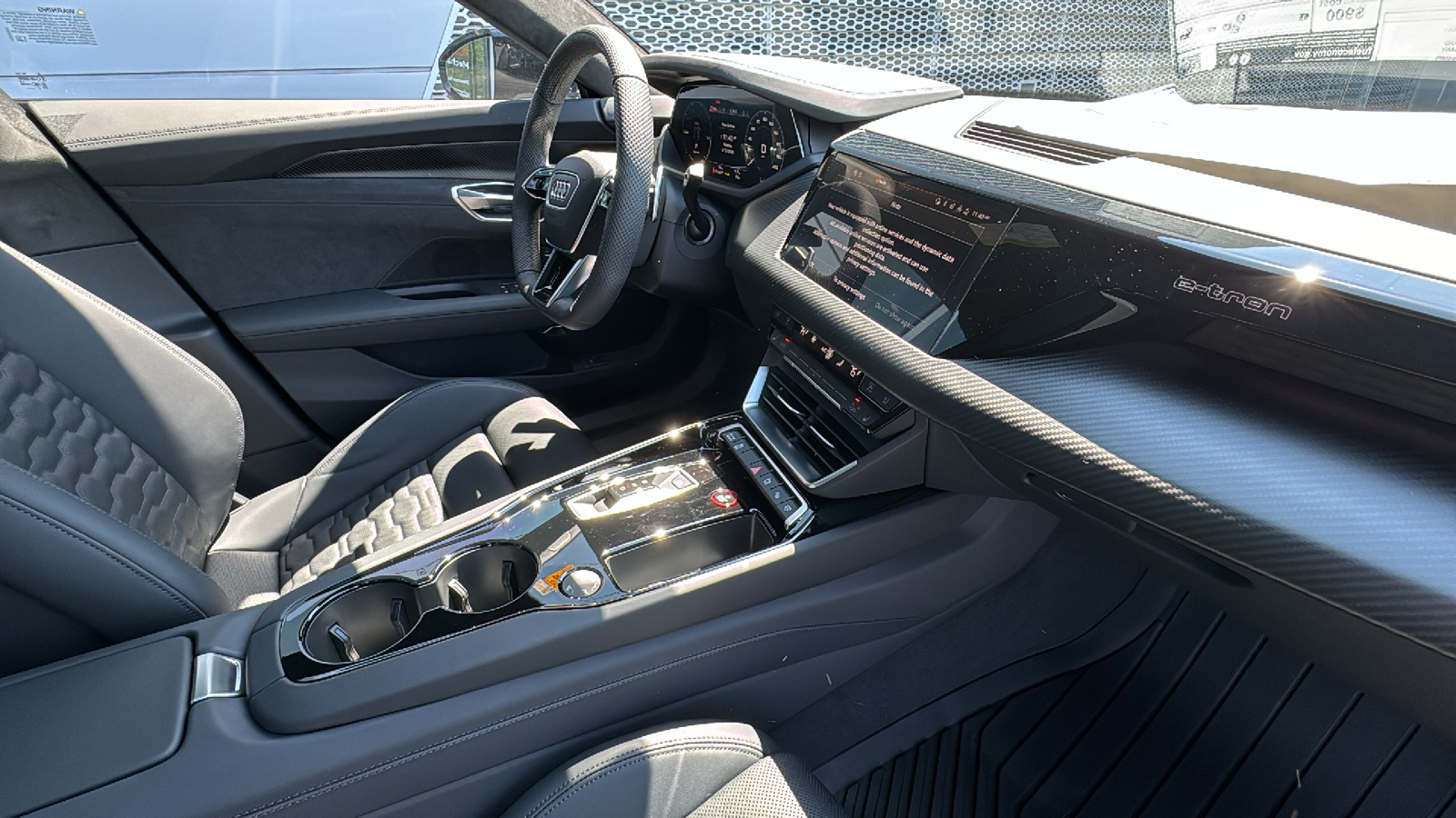 2024 Audi e-tron GT Prestige 13