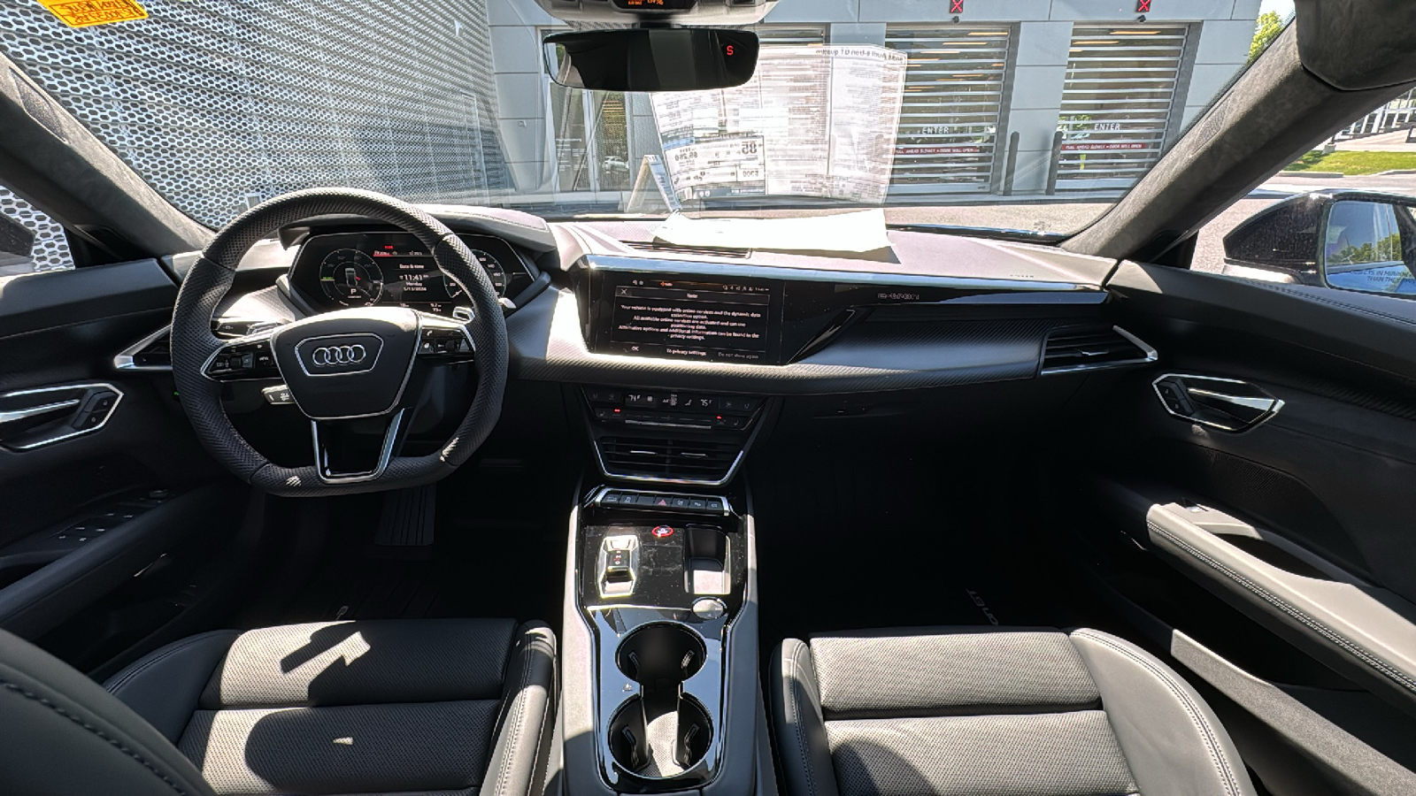 2024 Audi e-tron GT Prestige 24