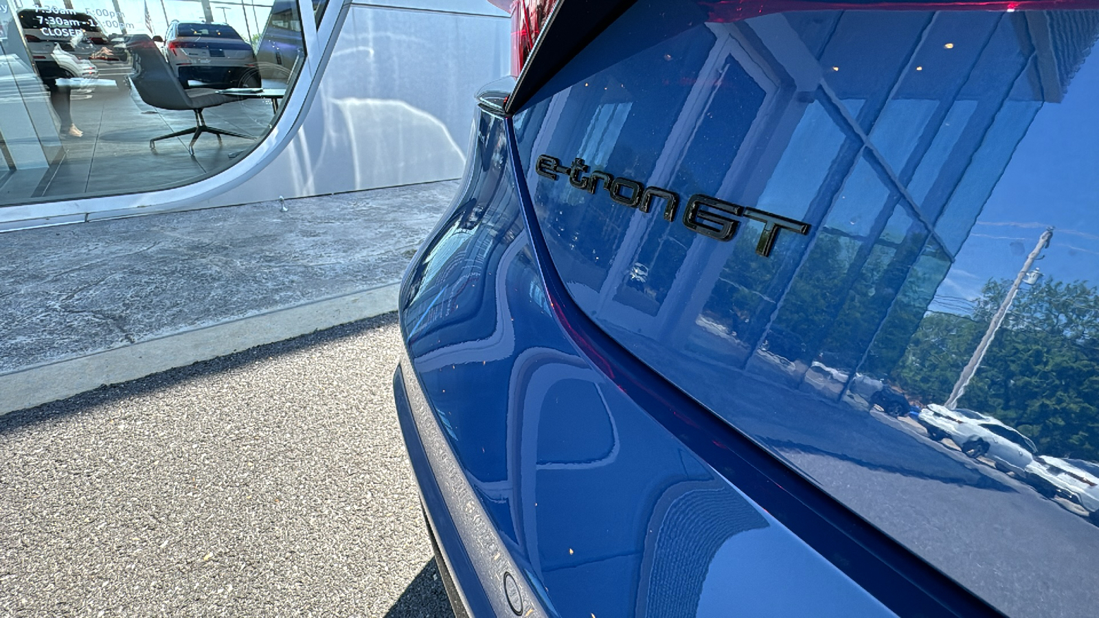2024 Audi e-tron GT Prestige 32