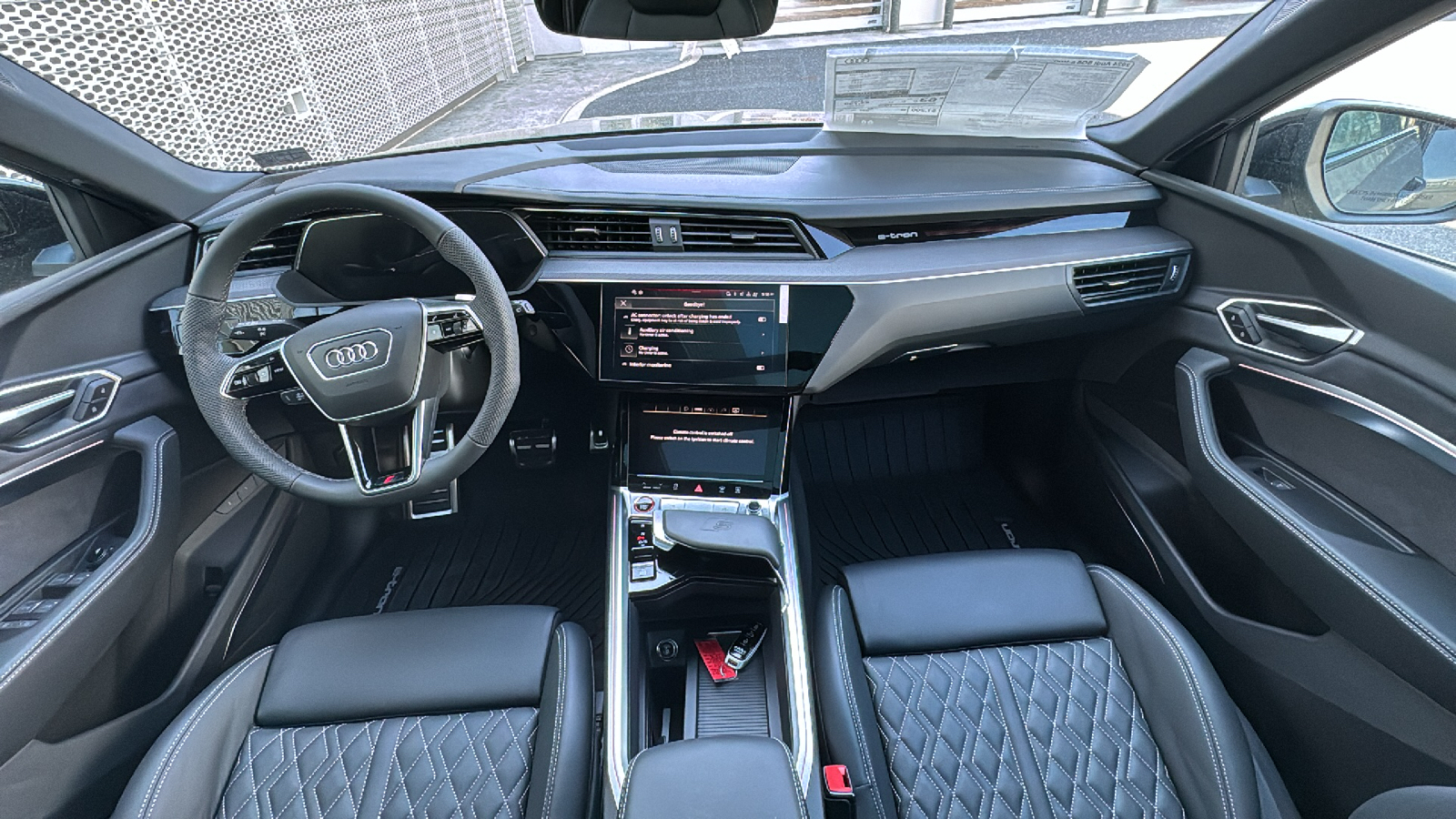 2024 Audi SQ8 e-tron Premium Plus 25