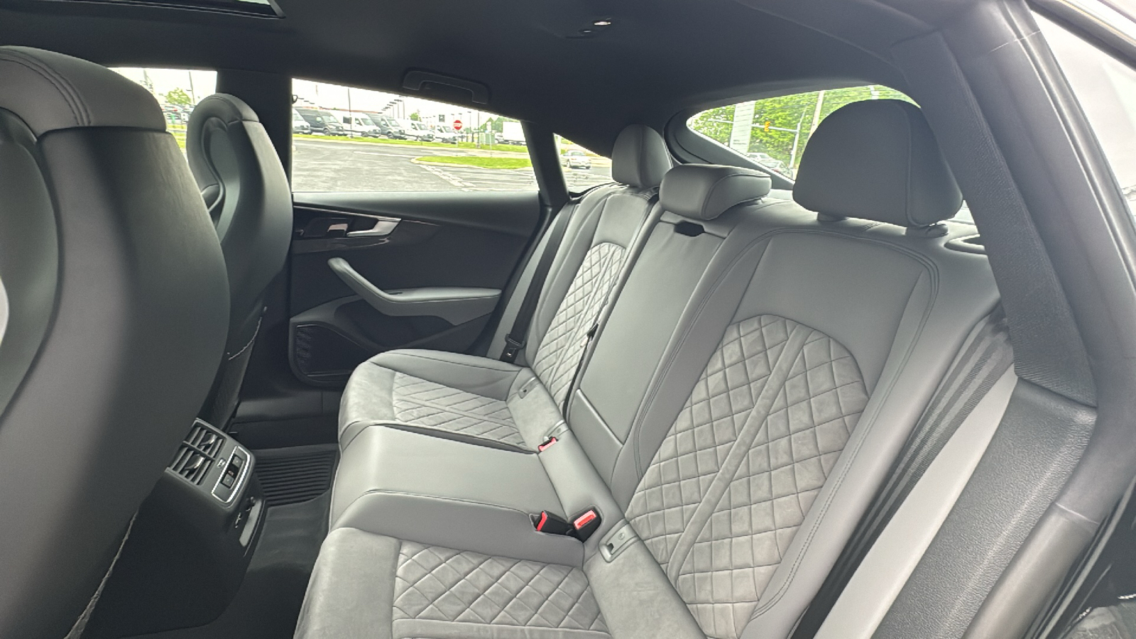 2024 Audi S5 Sportback Premium Plus 39