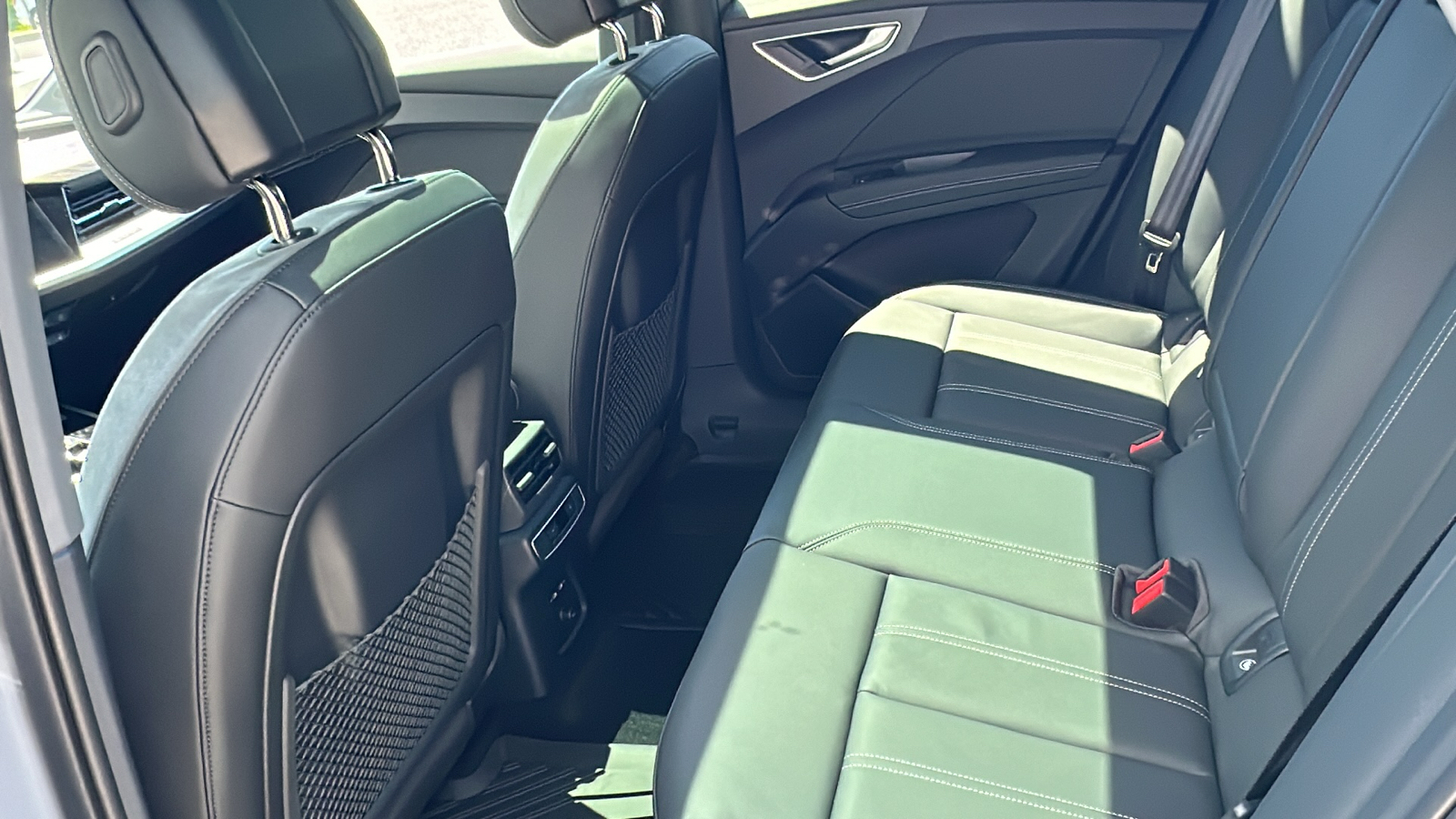 2024 Audi Q4 e-tron Premium Plus 29