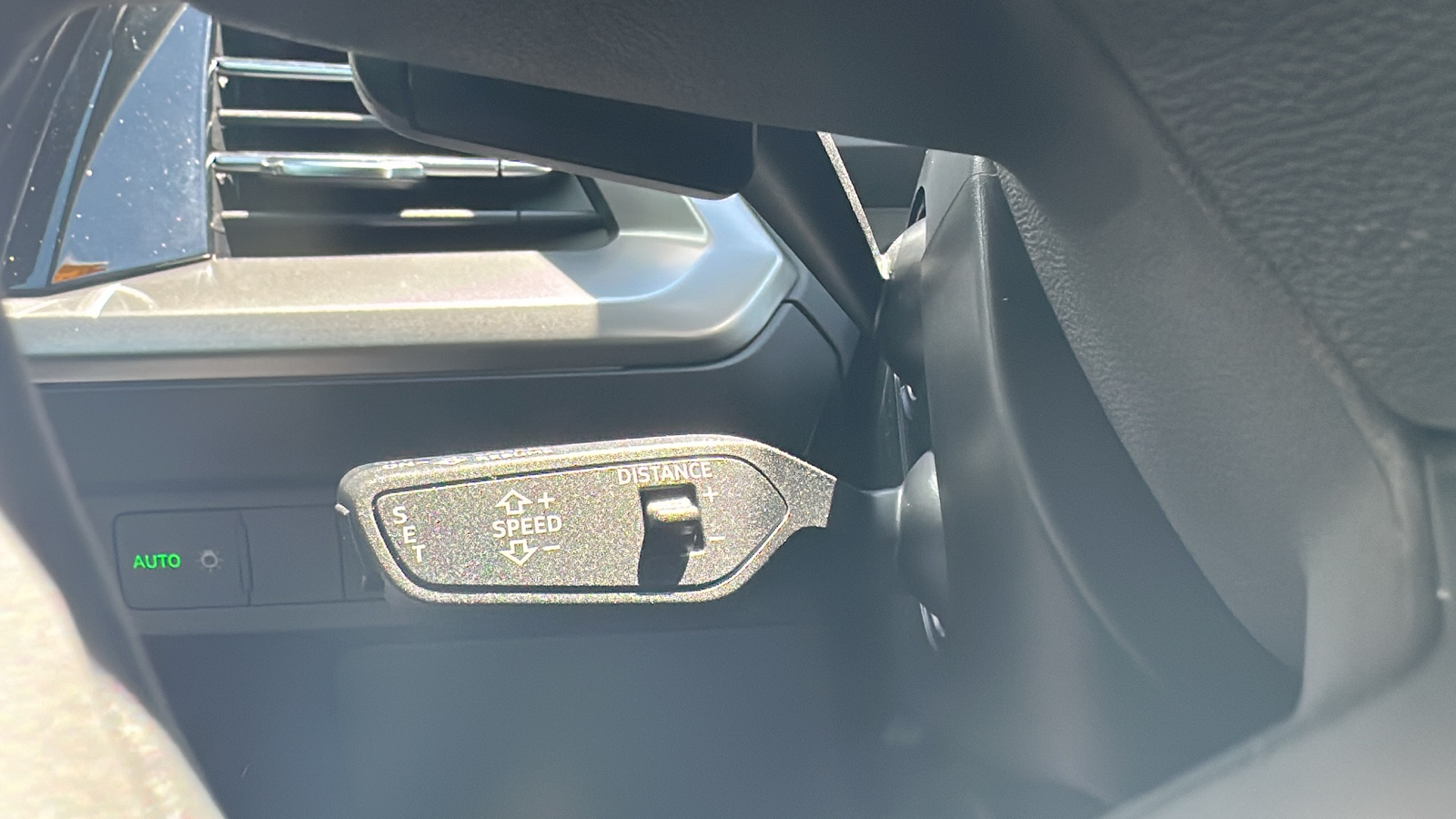 2024 Audi Q4 e-tron Premium Plus 33