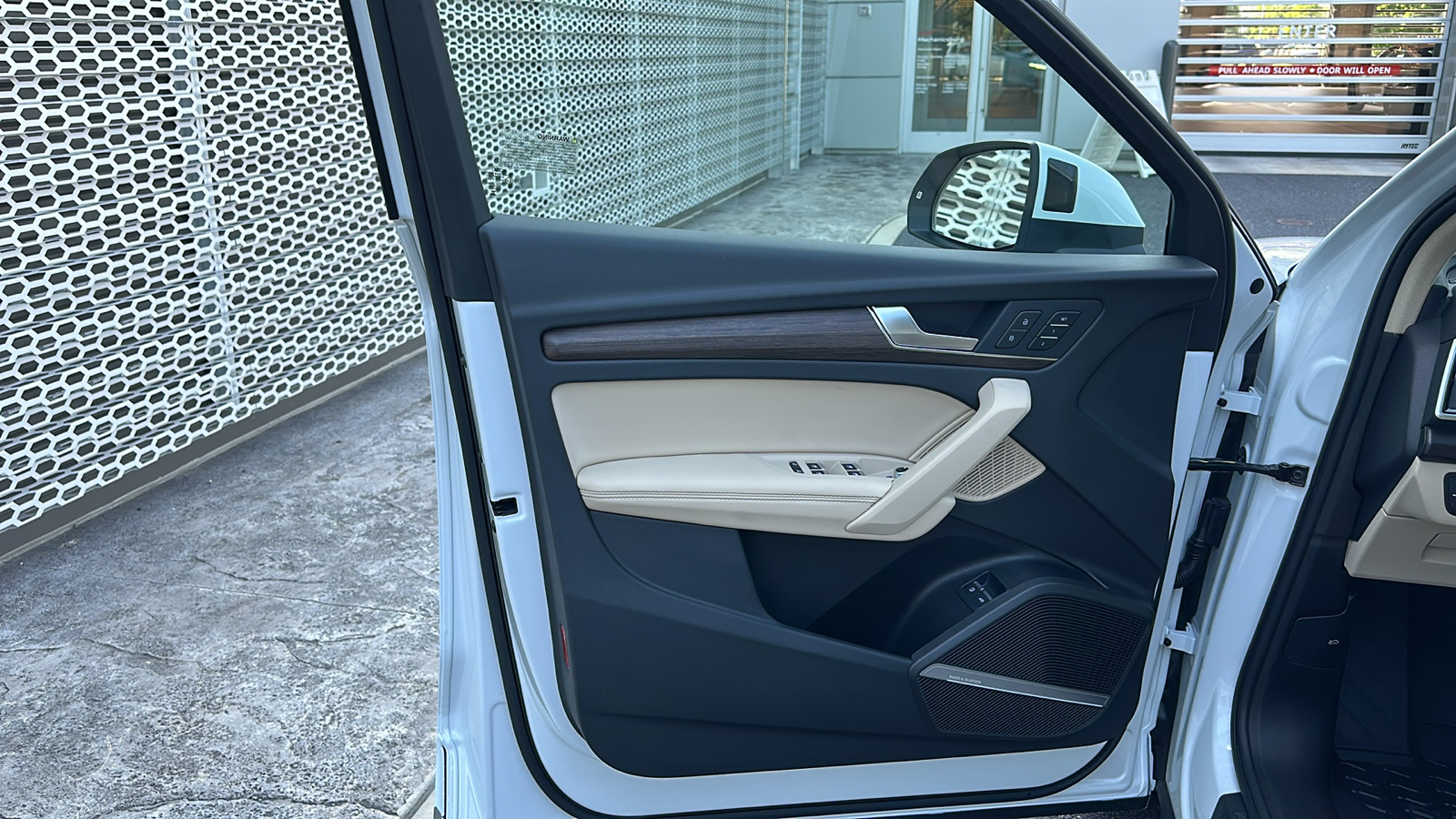 2024 Audi Q5 e 55 Prestige 29