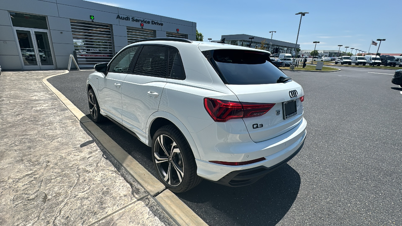 2024 Audi Q3  27