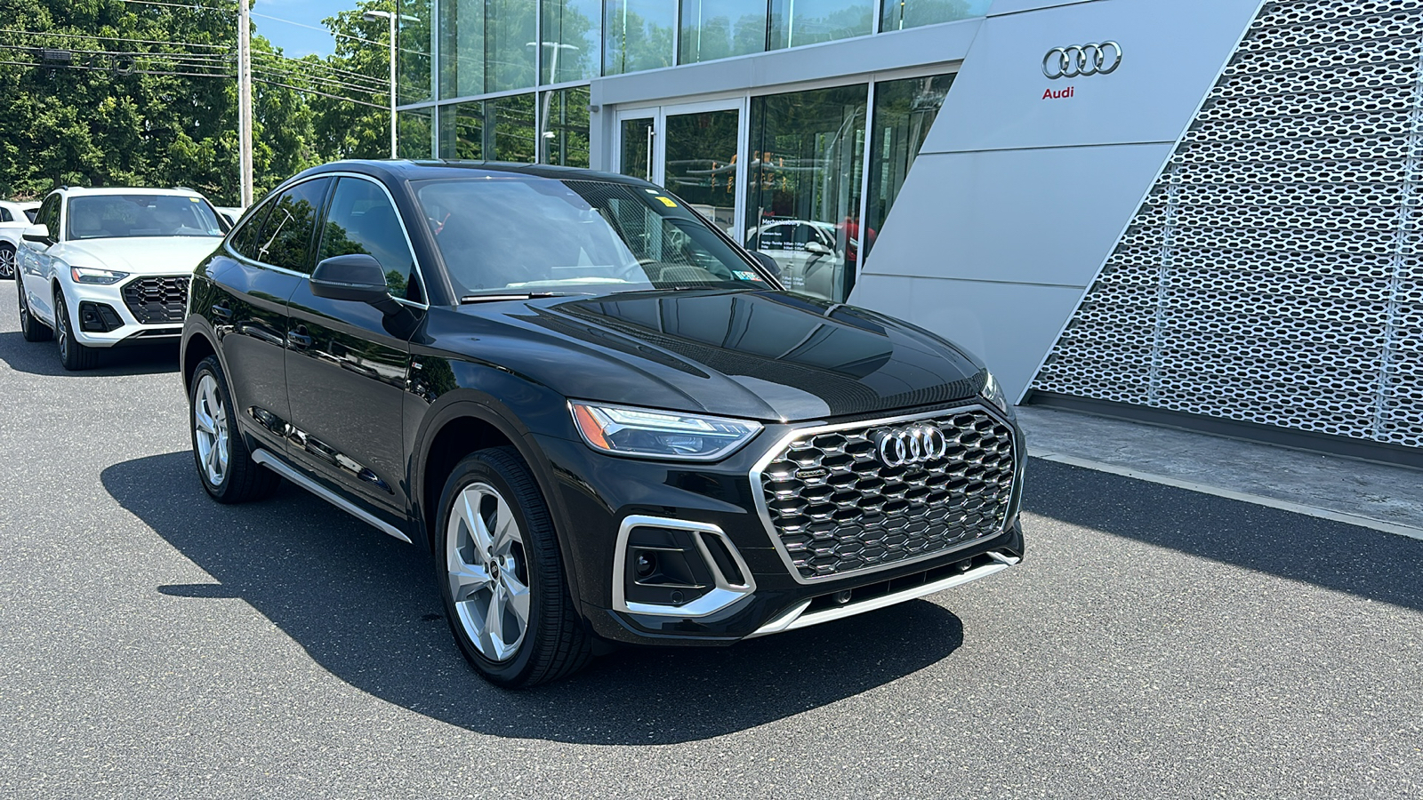 2024 Audi Q5 Sportback 45 S line Premium Plus 1