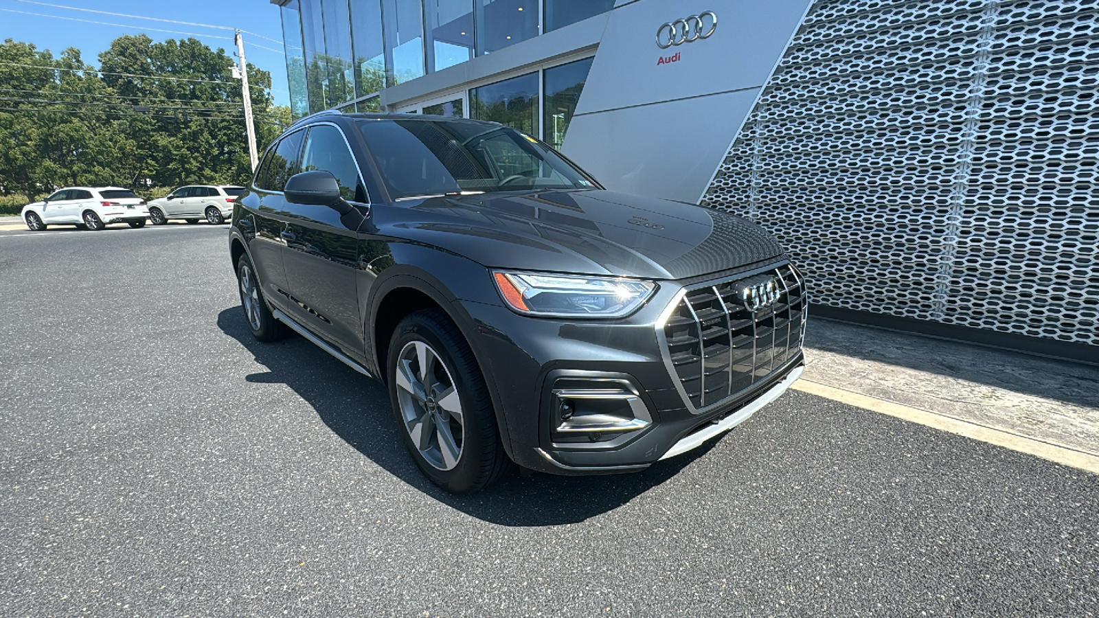 2024 Audi Q5 40 Premium Plus 2