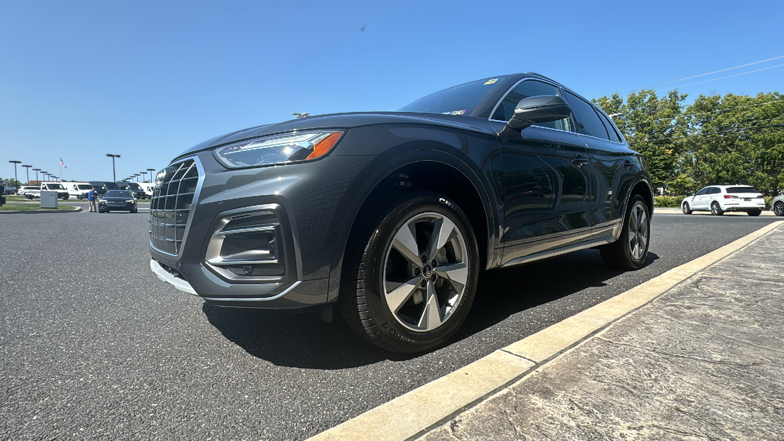 2024 Audi Q5 40 Premium Plus 37