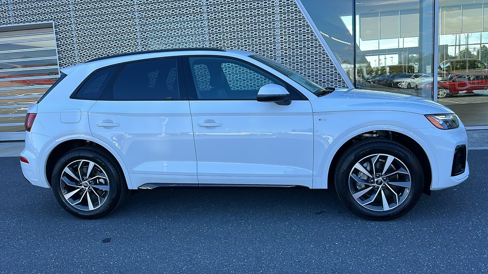 2024 Audi Q5 Summer of Audi Package 5