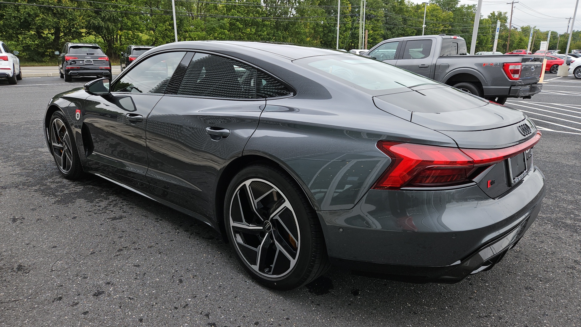 2024 Audi RS e-tron GT Base 10