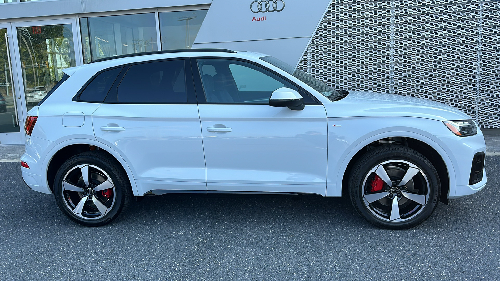 2024 Audi Q5 45 S line Premium Plus 5