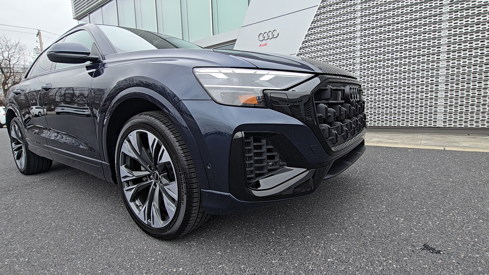 2024 Audi Q8 55 Premium Plus 2