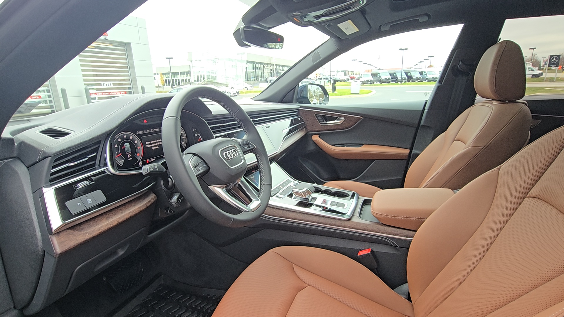 2024 Audi Q8 55 Premium Plus 34