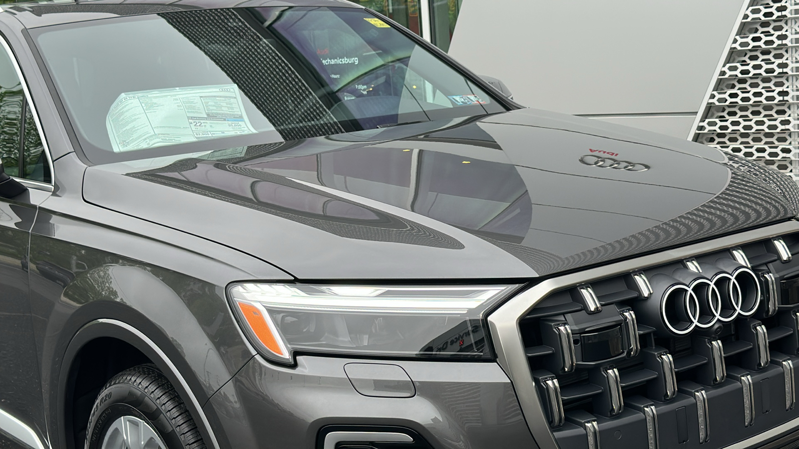 2025 Audi Q7 45 Premium 2