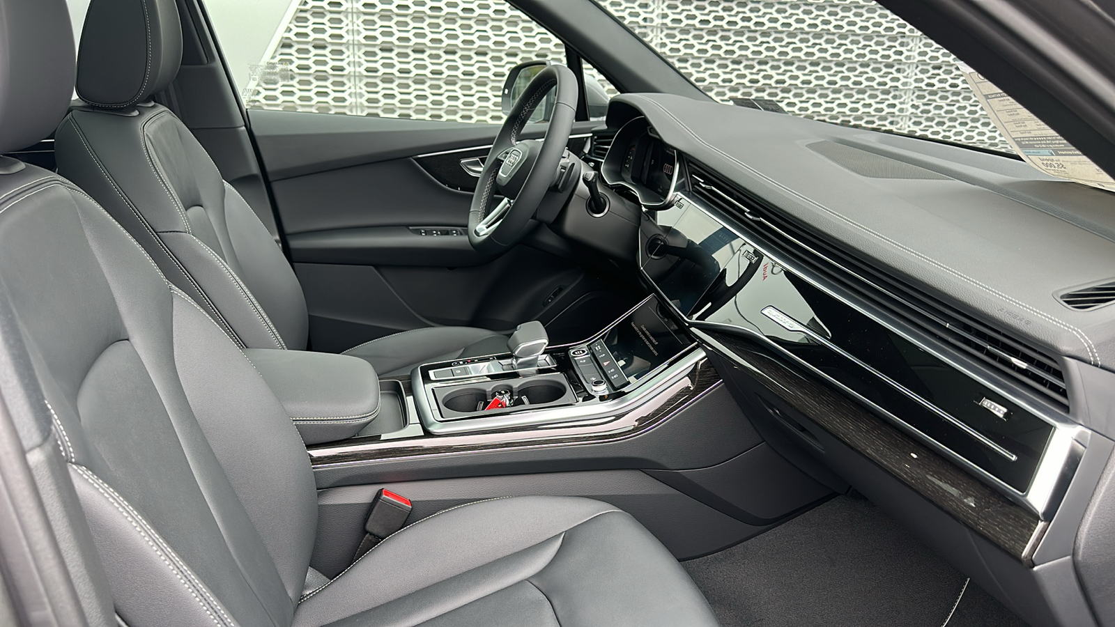 2025 Audi Q7 45 Premium 7