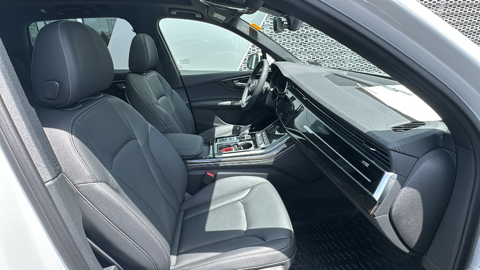 2025 Audi Q7 45 Premium Plus 11