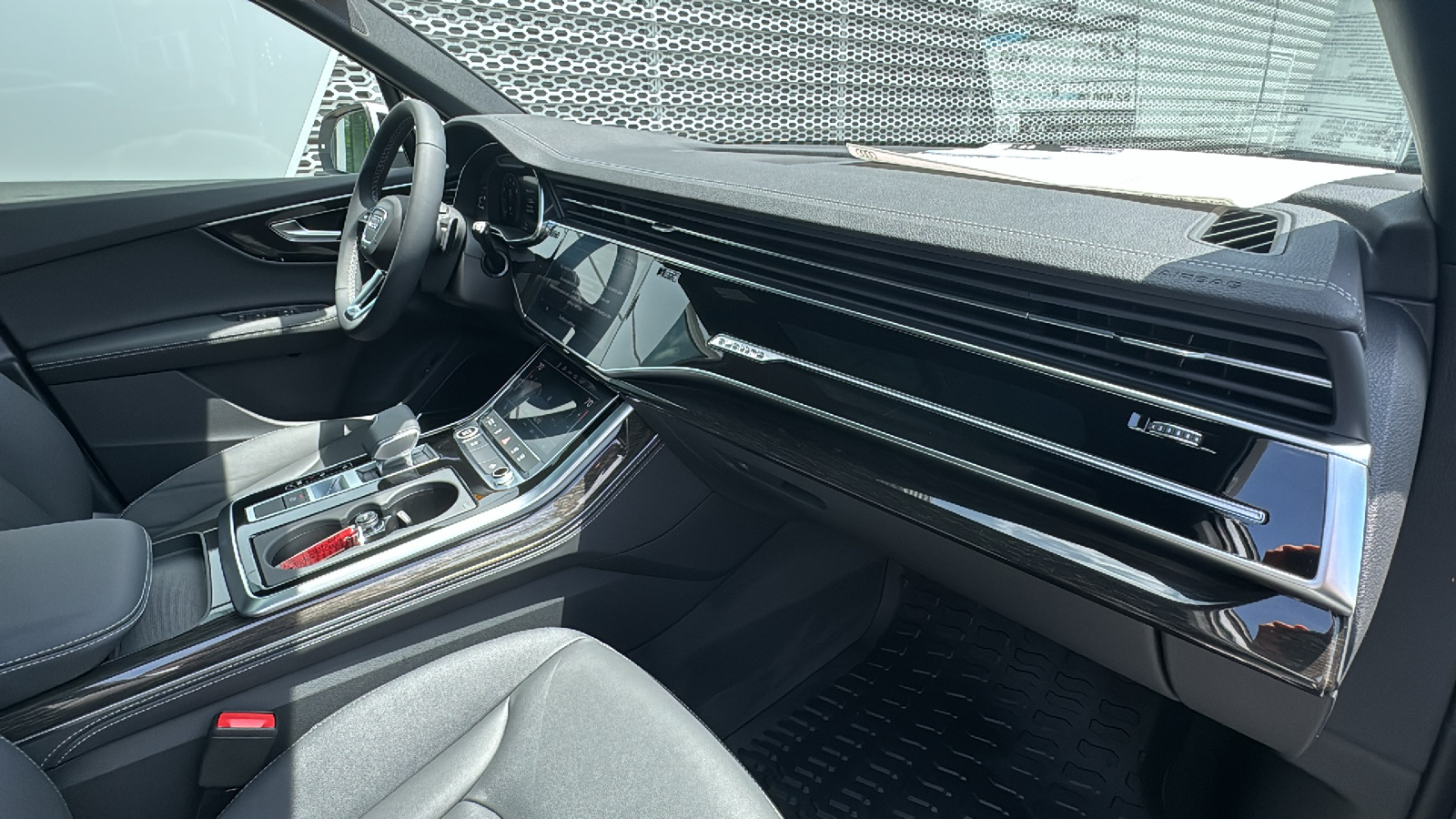 2025 Audi Q7 45 Premium Plus 12