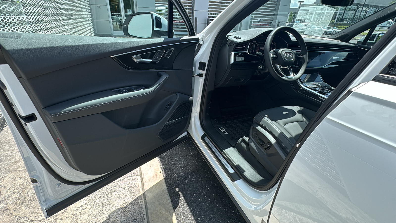 2025 Audi Q7 45 Premium Plus 40