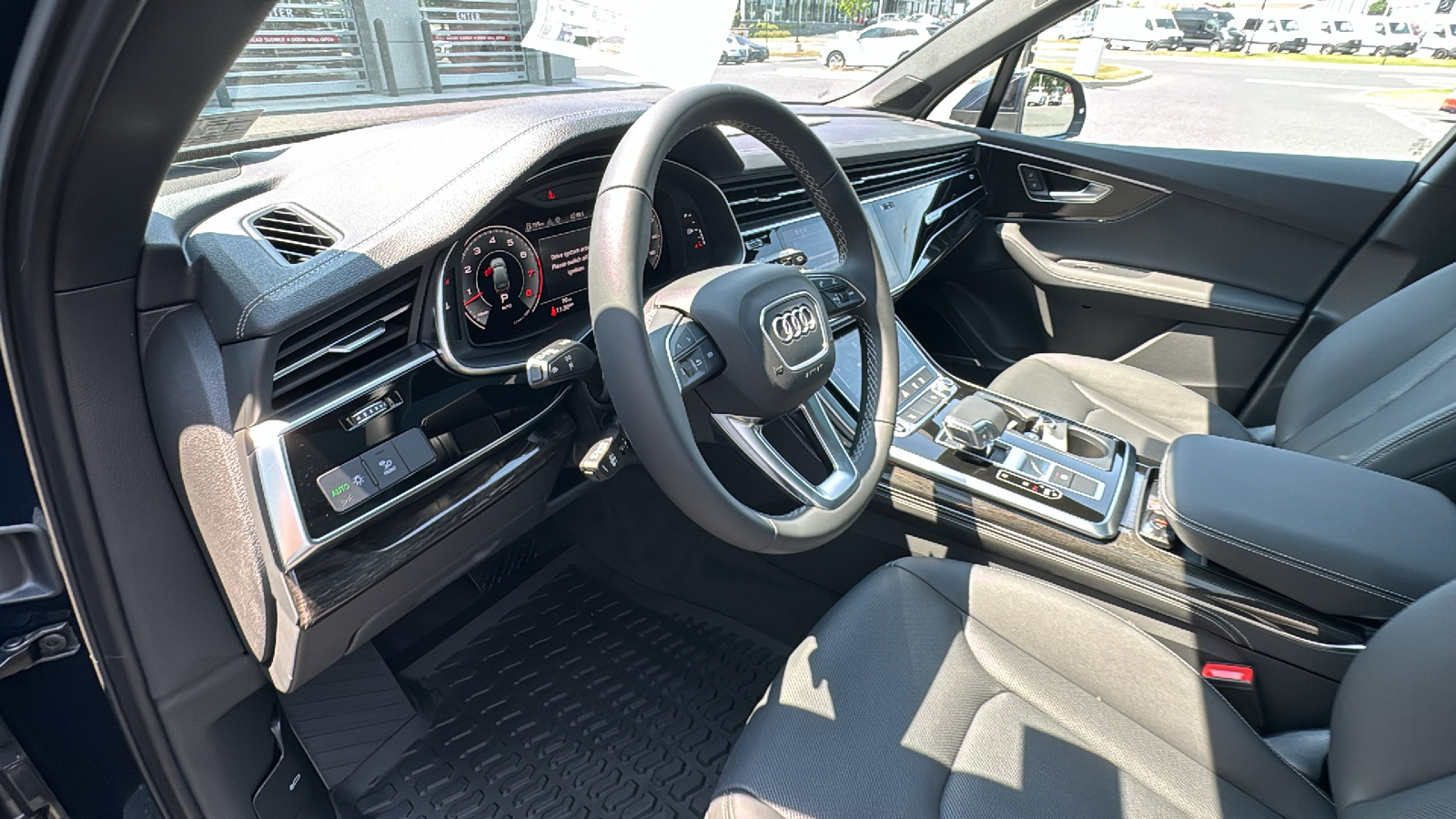 2025 Audi Q7 55 Premium Plus 46