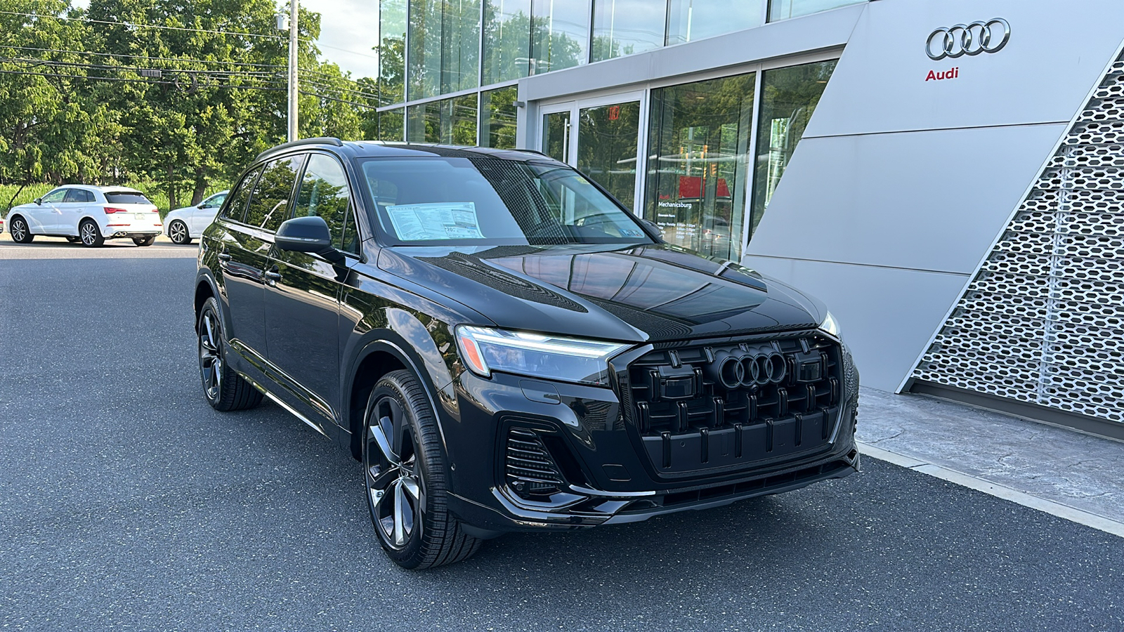 2025 Audi Q7 55 Premium Plus 1