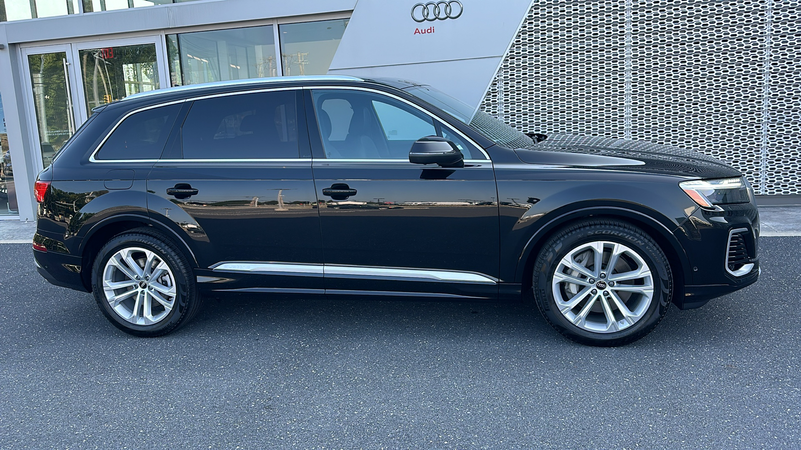 2025 Audi Q7 55 Prestige 5