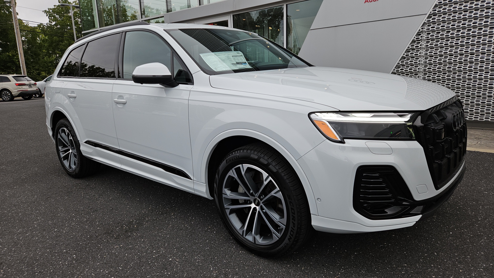 2025 Audi Q7 45 Premium Plus 1