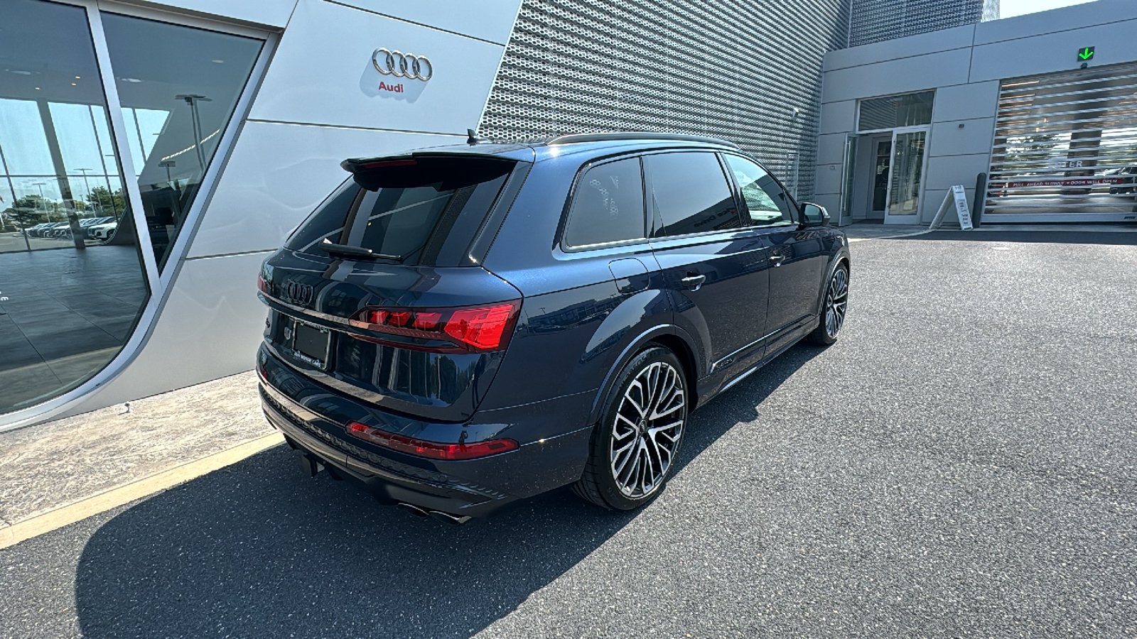 2025 Audi SQ7 Prestige 7