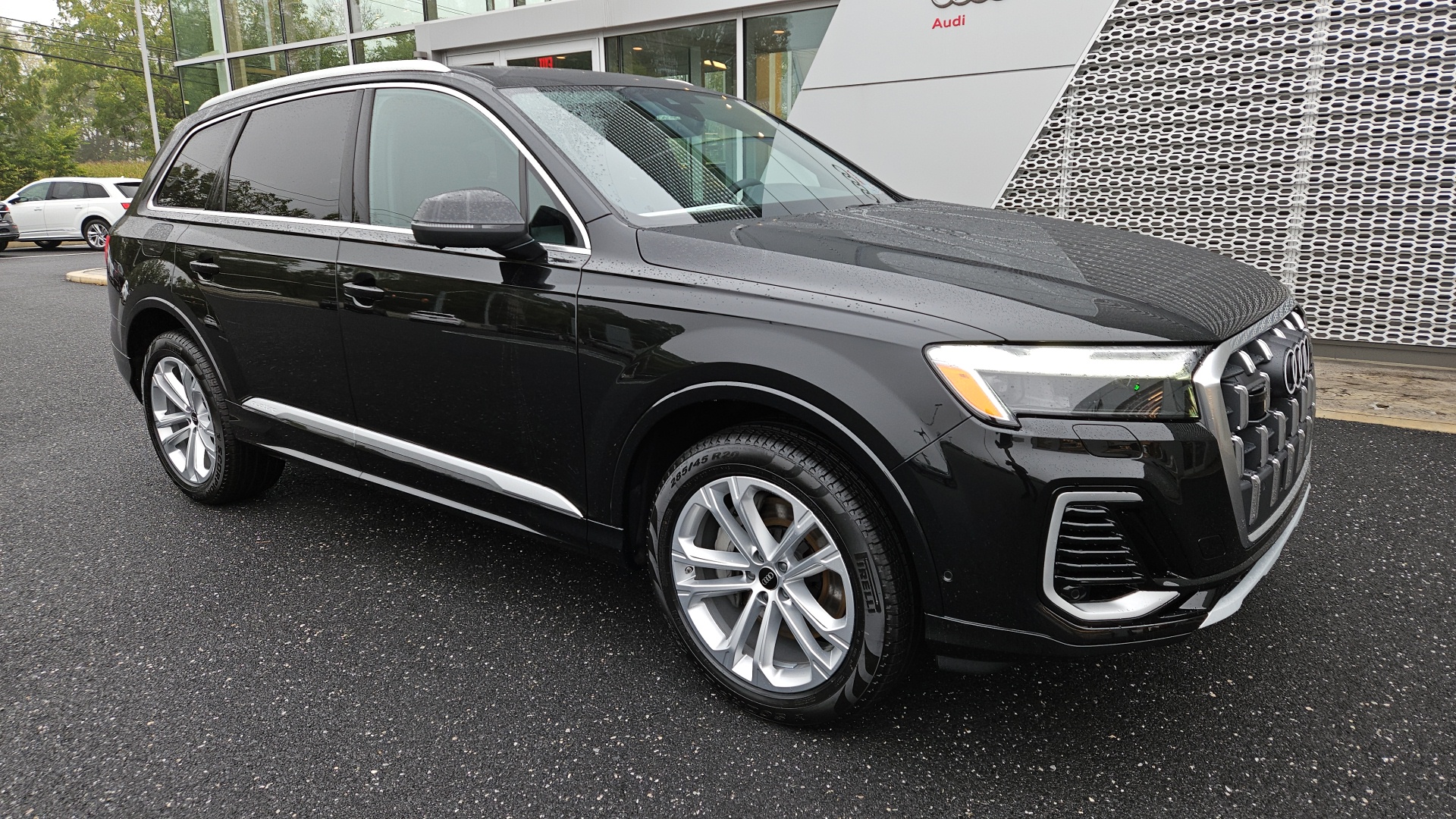 2025 Audi Q7 55 Premium Plus 1