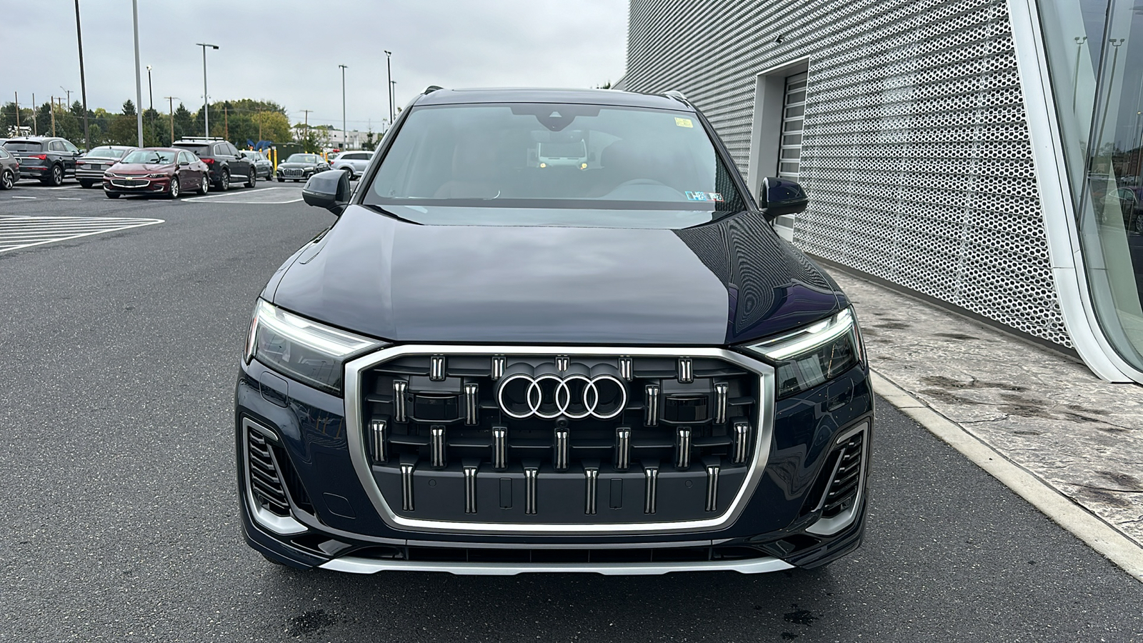 2025 Audi Q7 55 Premium Plus 43