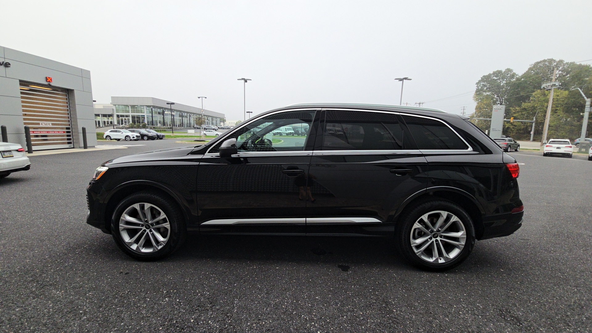 2025 Audi Q7 55 Premium Plus 23