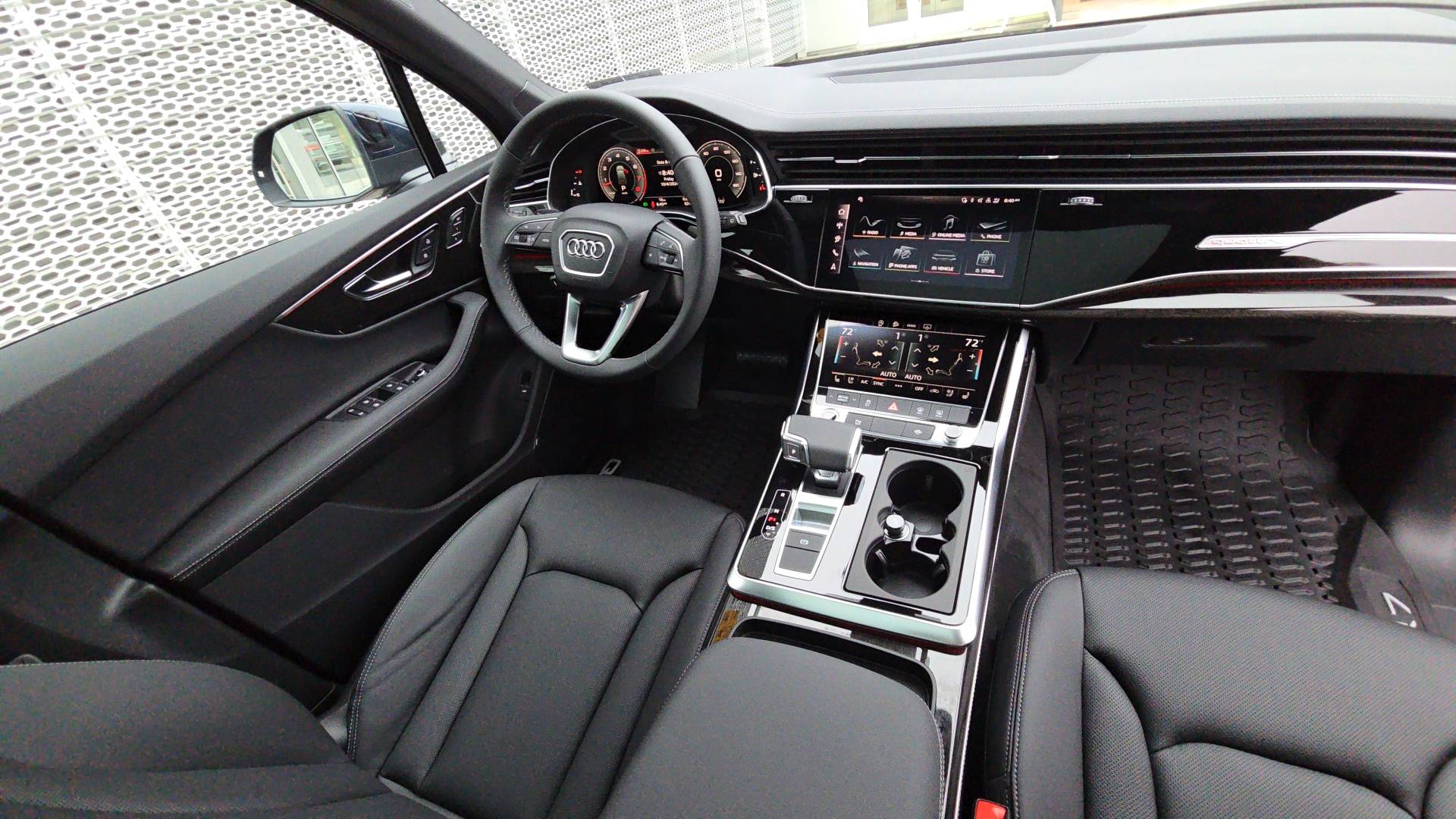 2025 Audi Q7 55 Premium Plus 8