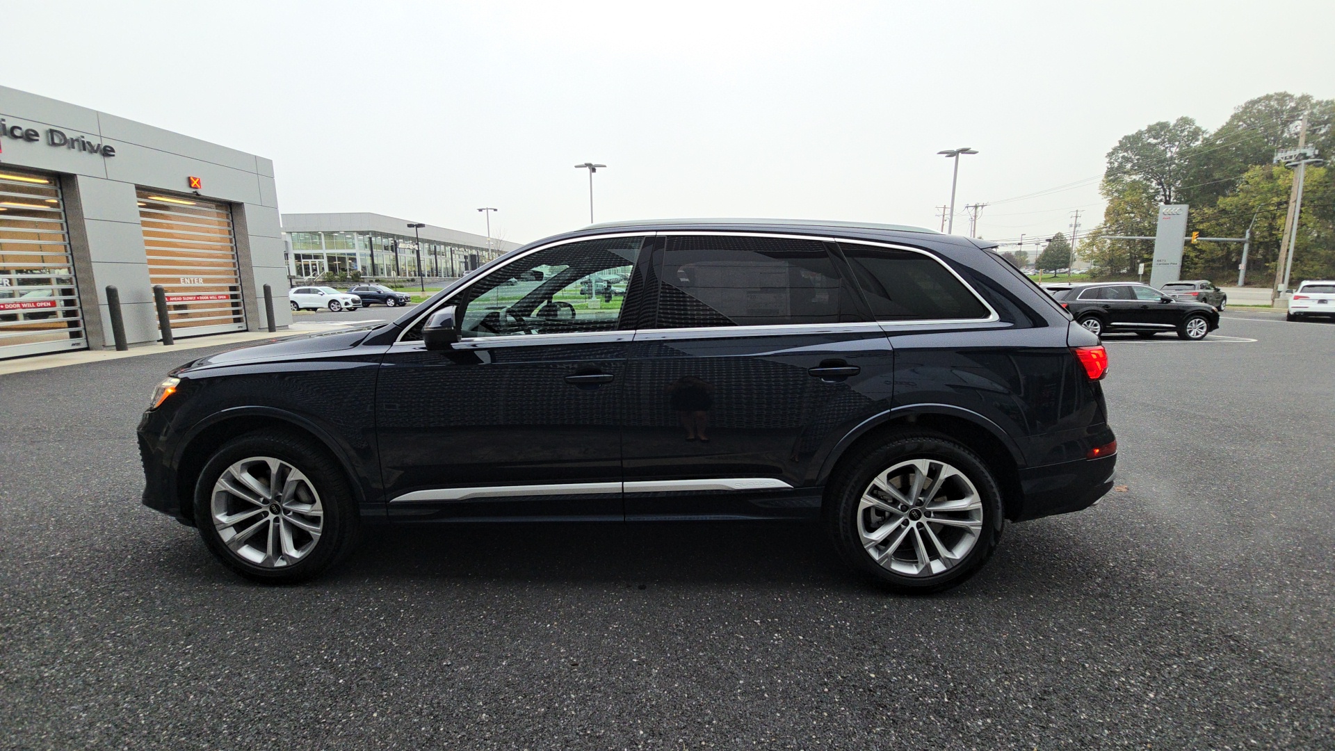 2025 Audi Q7 55 Premium Plus 19