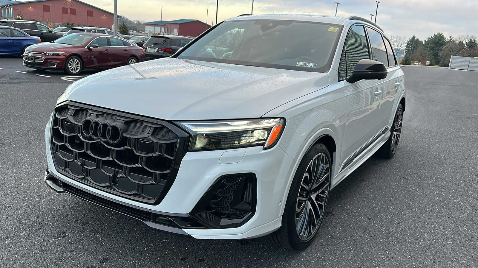 2025 Audi SQ7 Premium Plus 40