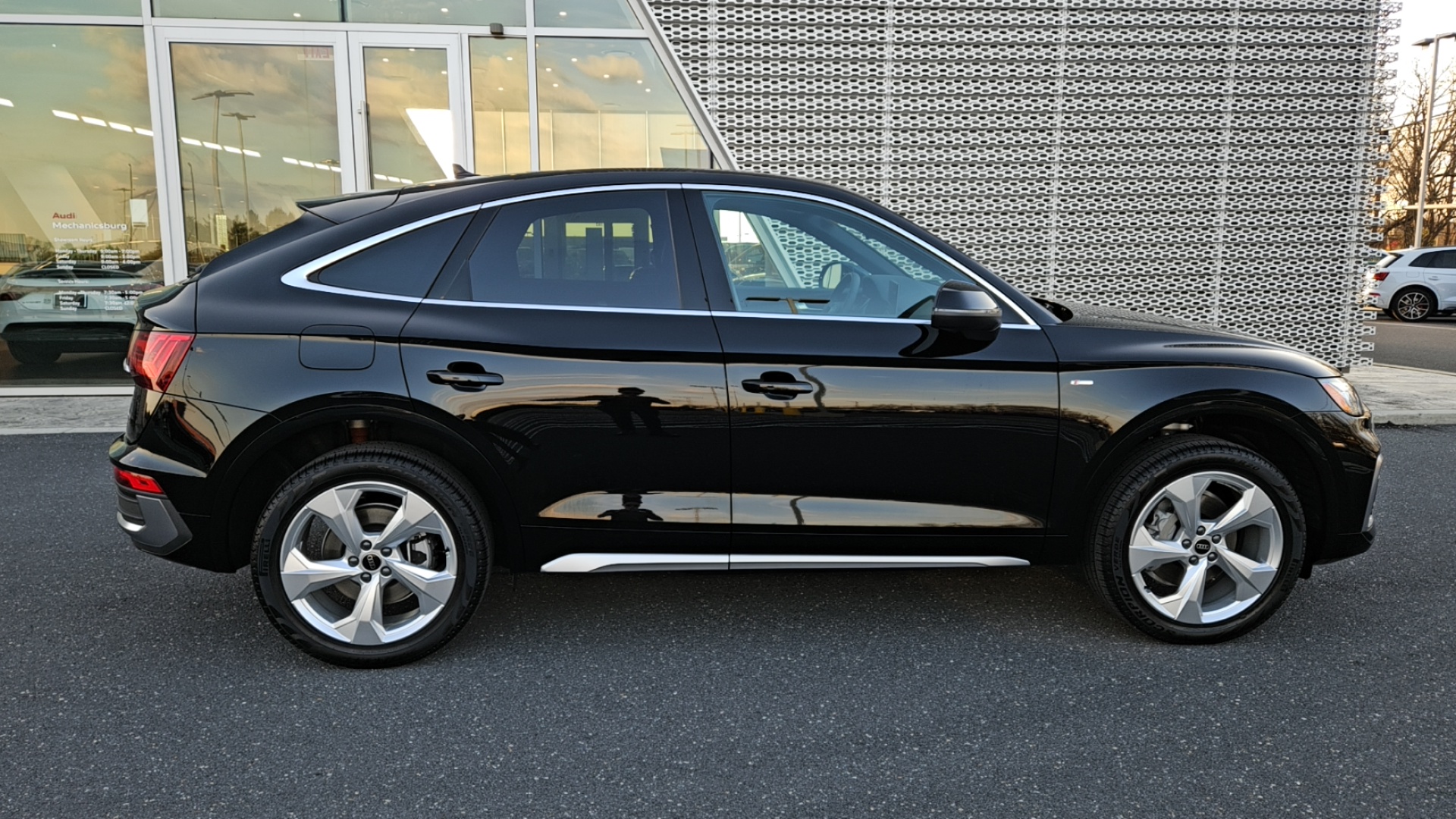 2025 Audi Q5 Sportback 45 S line Premium Plus 3