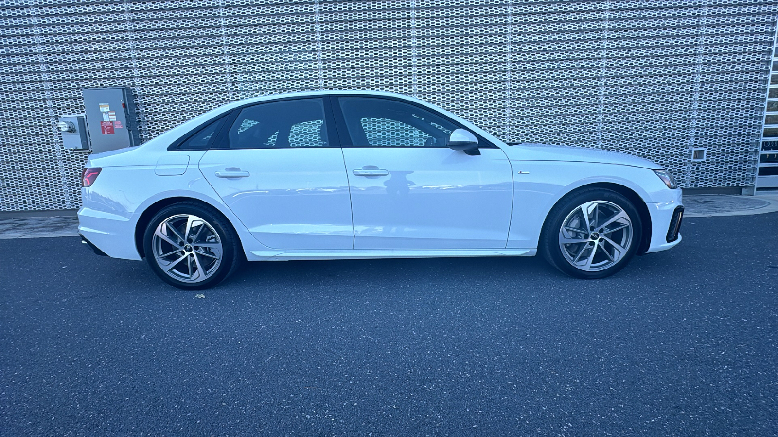 2025 Audi A4 45 S line Premium 4