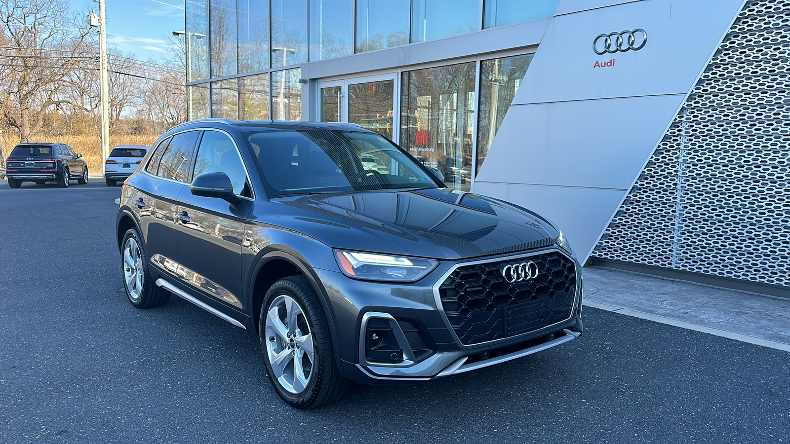 2025 Audi Q5 45 S line Premium Plus 1