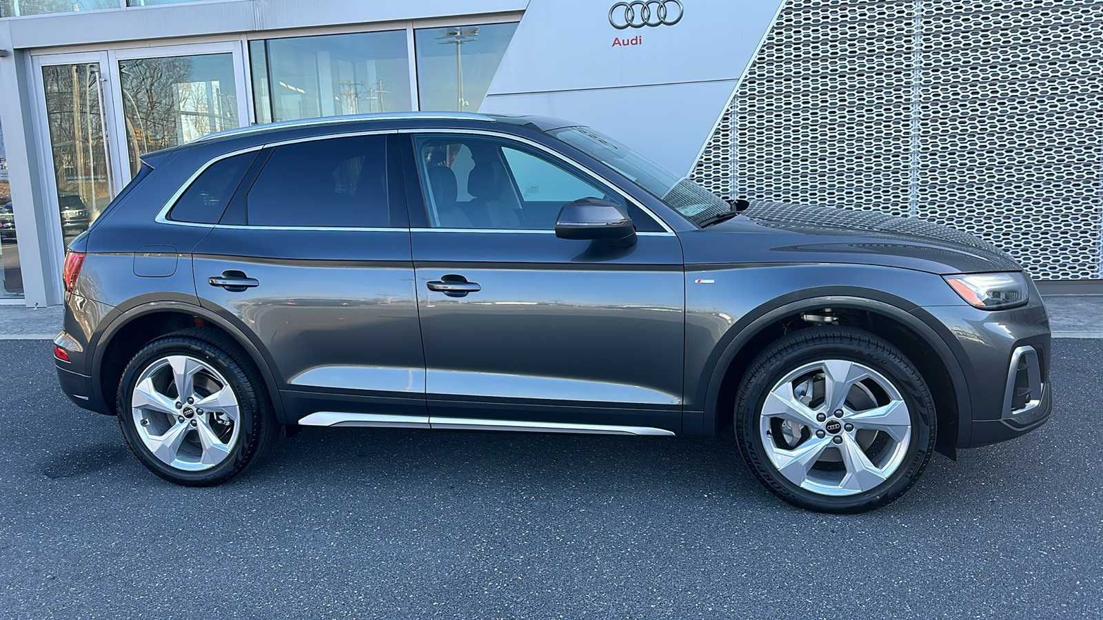 2025 Audi Q5 45 S line Premium Plus 5