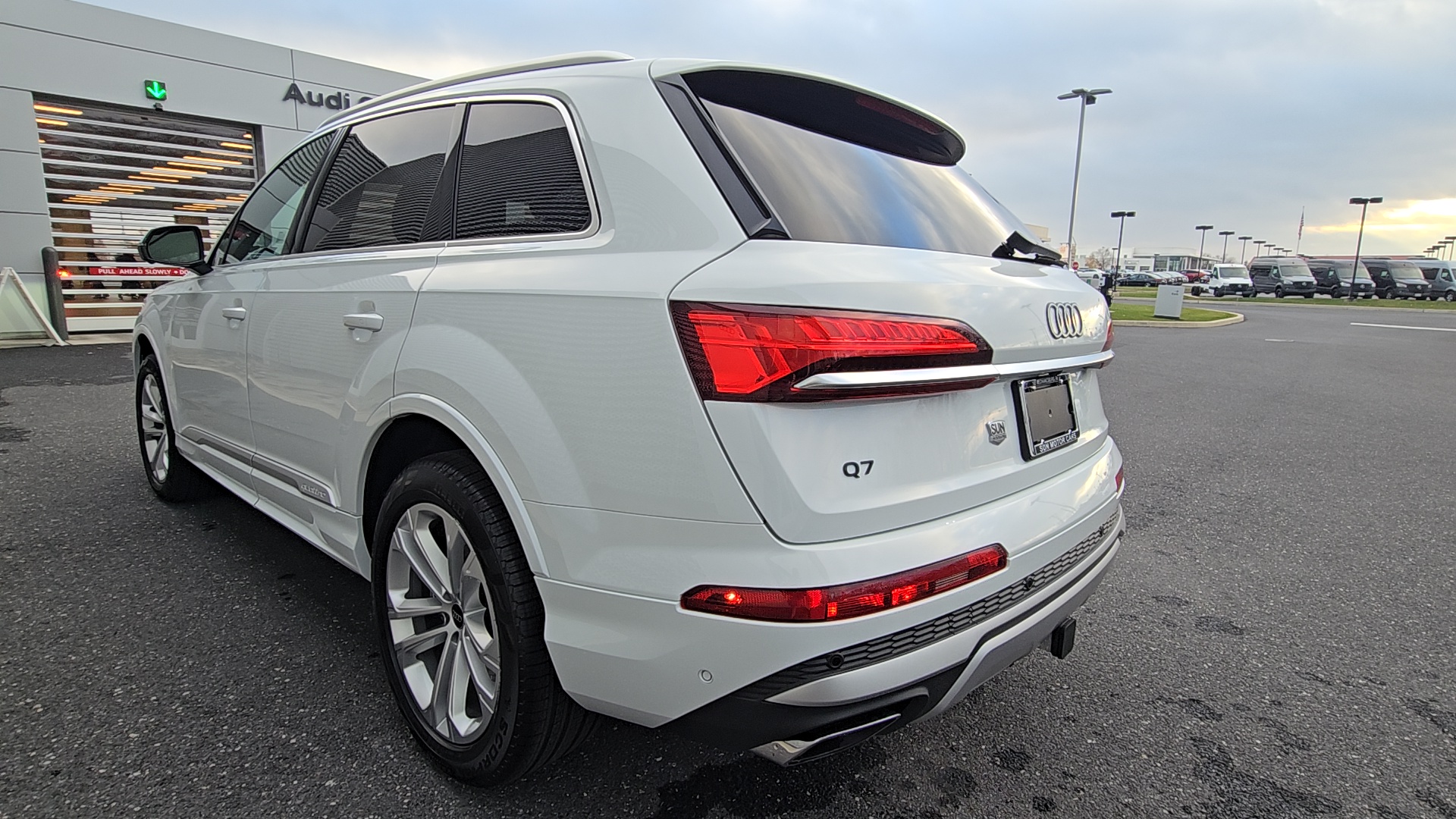 2025 Audi Q7 55 Premium Plus 21