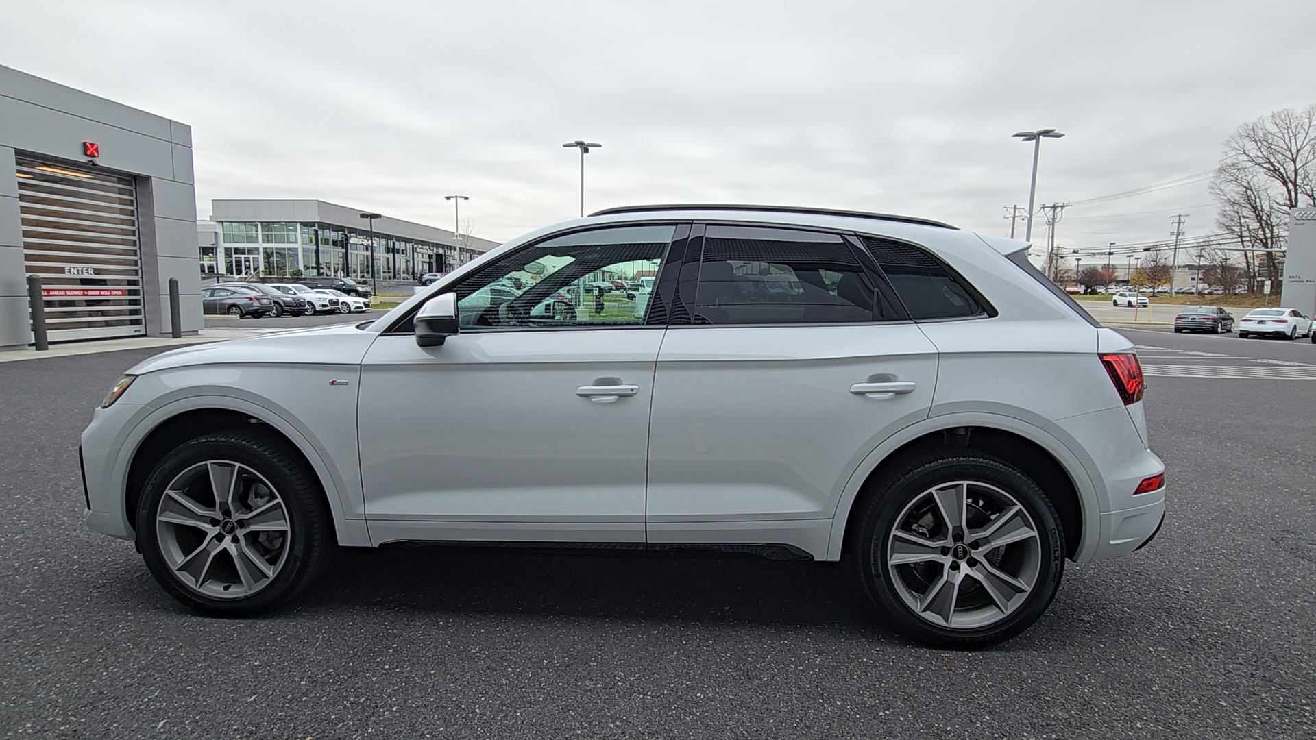 2025 Audi Q5 45 S line Premium 25