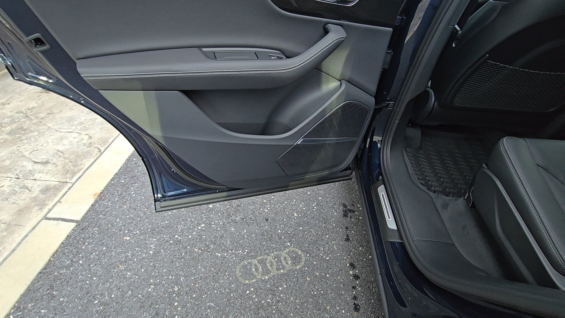 2025 Audi Q7 55 Prestige 33