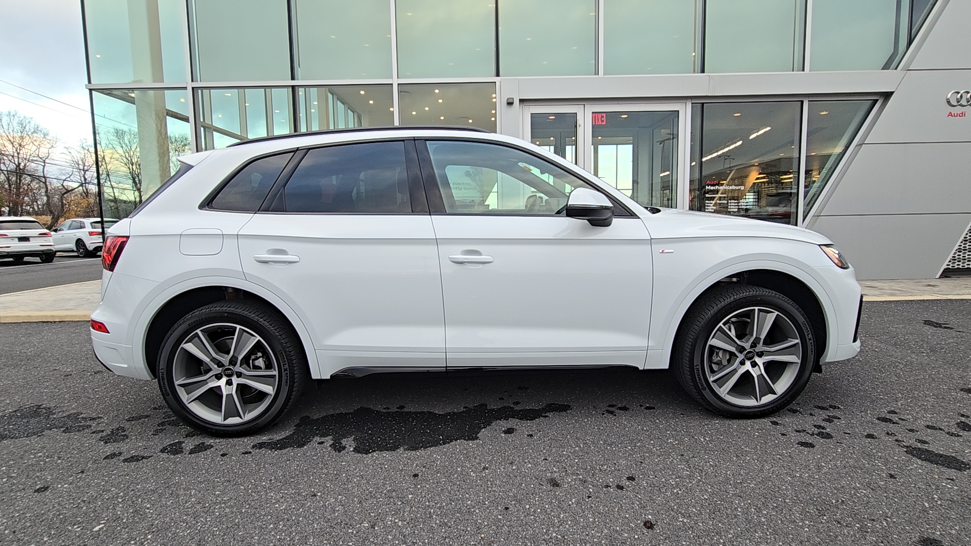 2025 Audi Q5 45 S line Premium 3