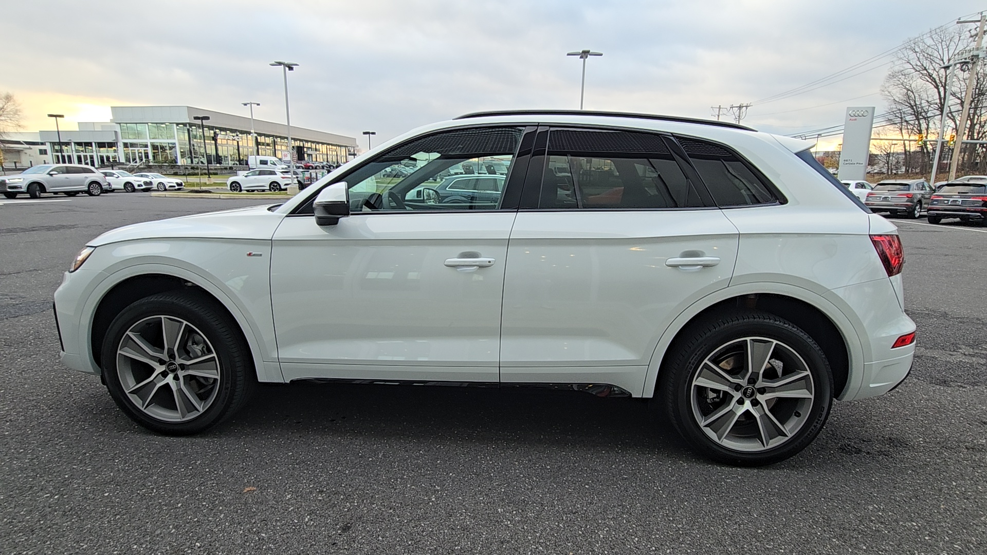 2025 Audi Q5 45 S line Premium 22