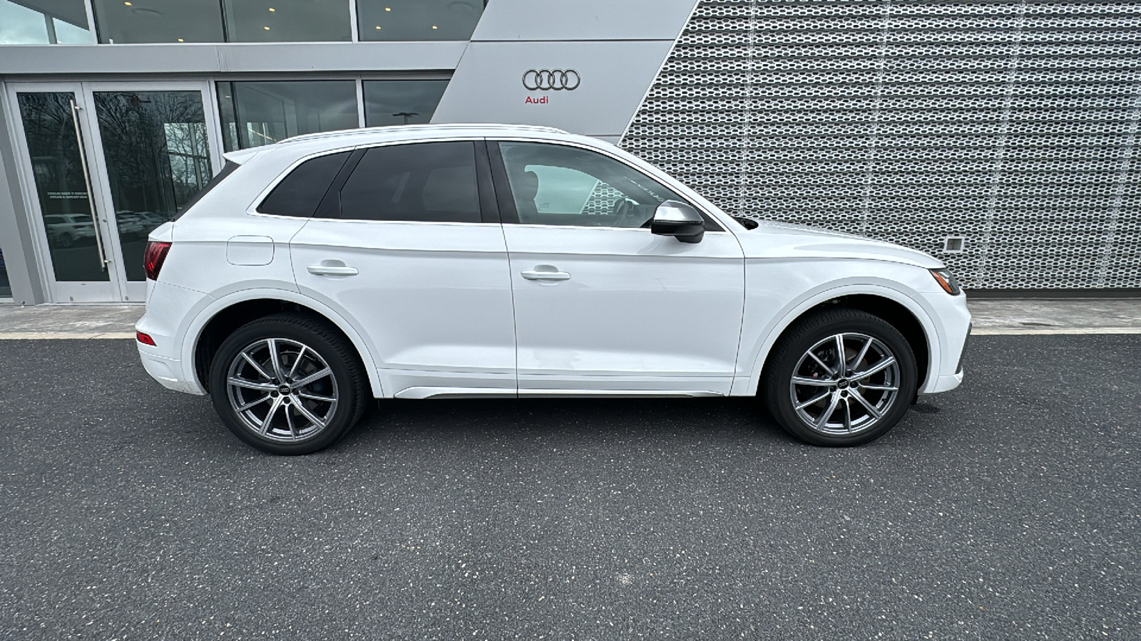 2023 Audi SQ5 Premium 5
