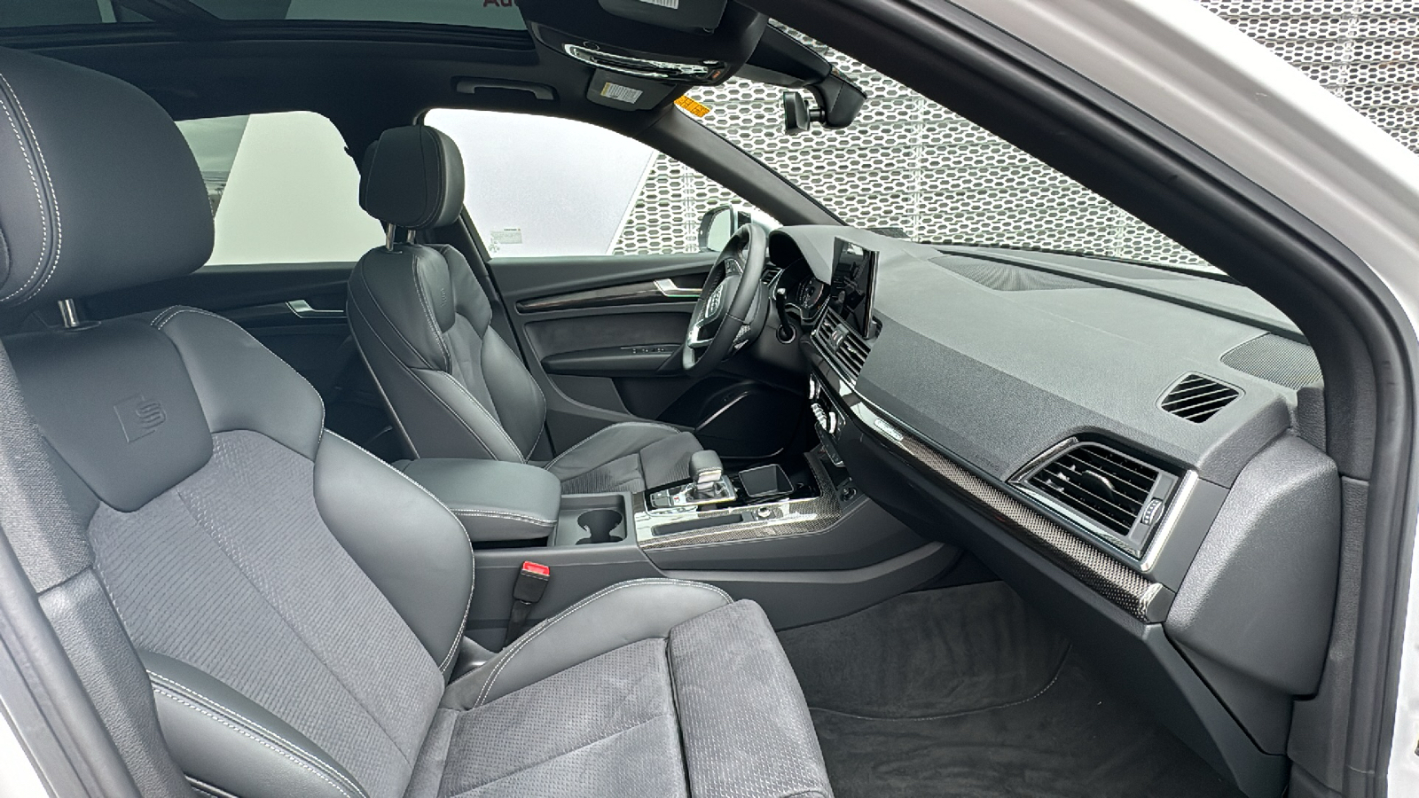 2023 Audi SQ5 Premium 11