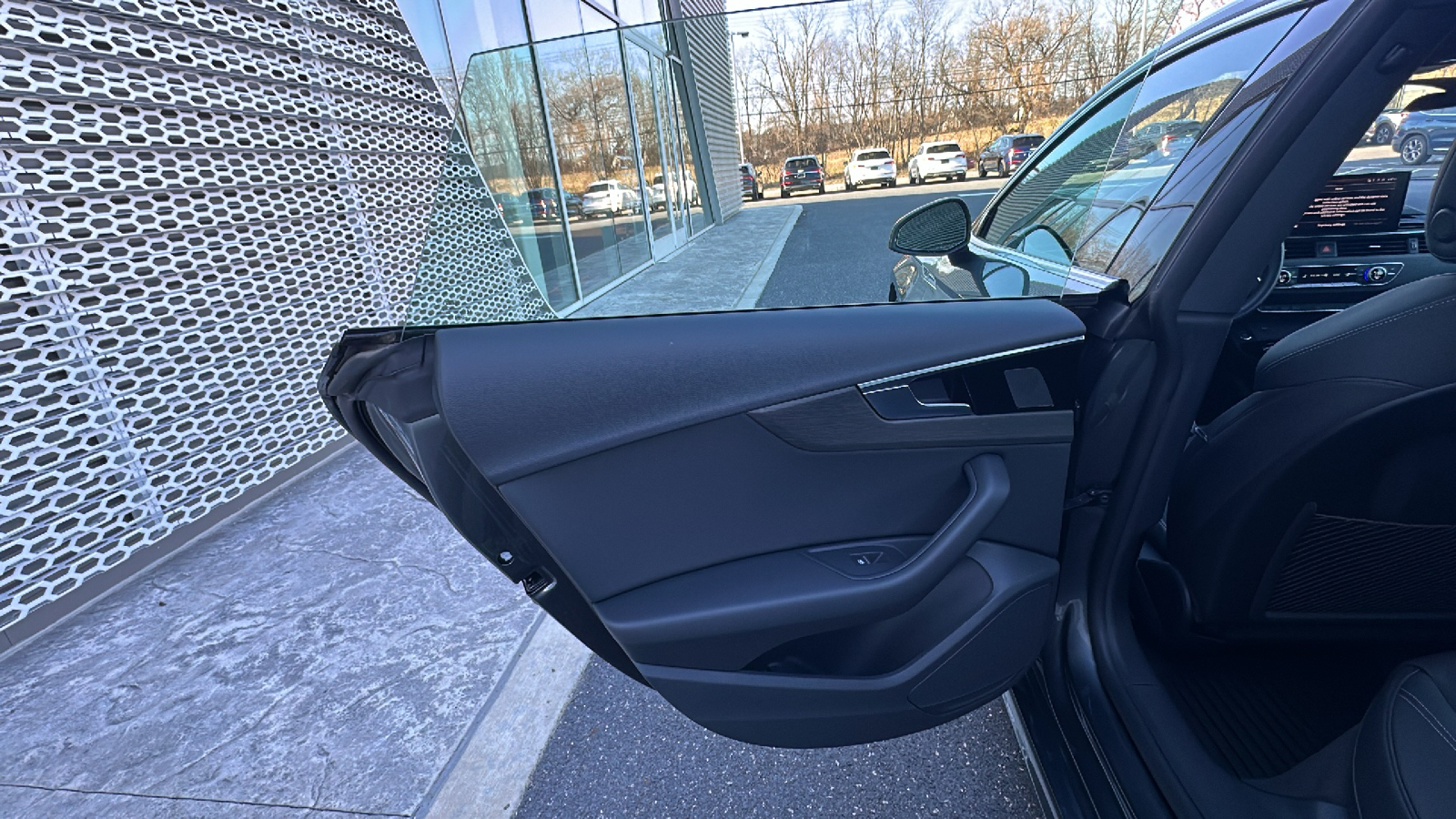 2022 Audi A5 Sportback 45 S line Premium 28