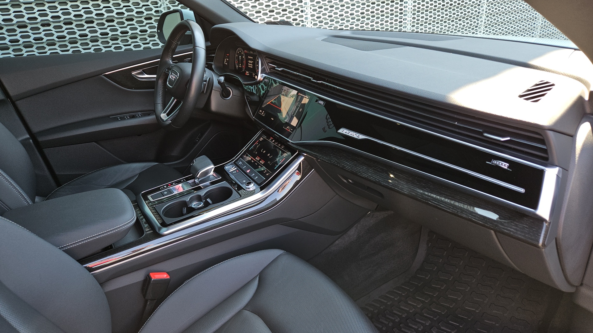 2020 Audi Q8 55 Premium Plus 31